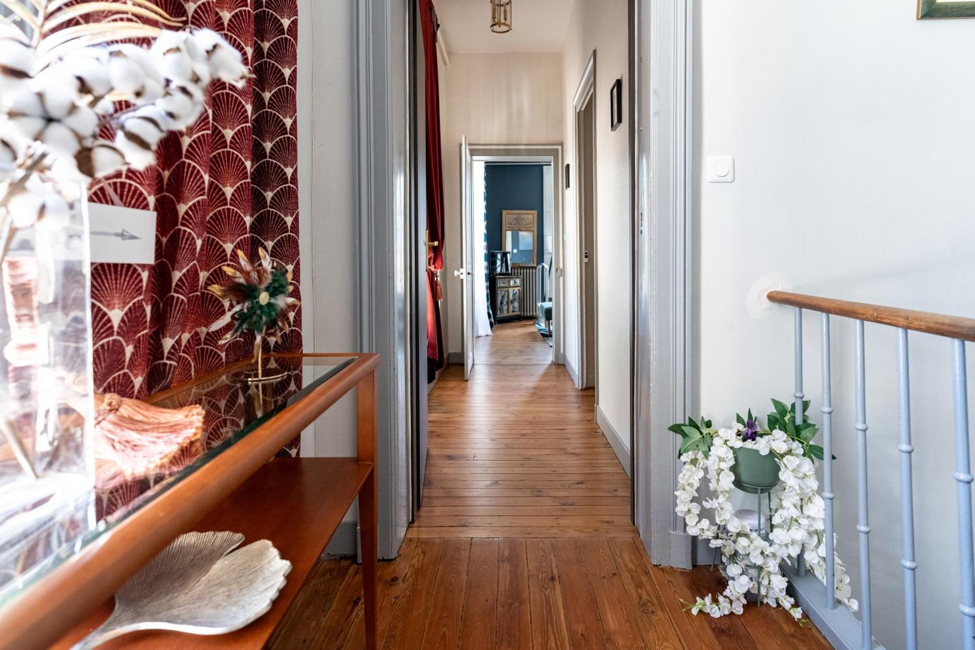 Le Henri II Hotel Le Mans Quarto foto